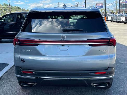 New 2026 Buick Enclave Preferred w/ LPO, Floor Liner Package image 4