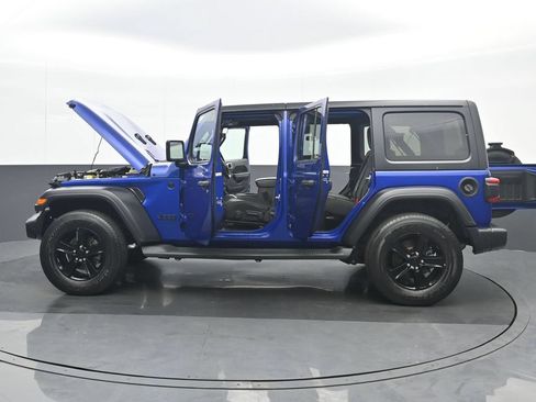 Used 2020 Jeep Wrangler Unlimited Sport AWD/4WD image 37