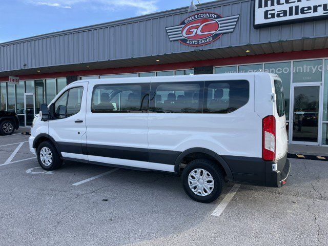Used 2023 Ford Transit 350 XLT RWD image 4