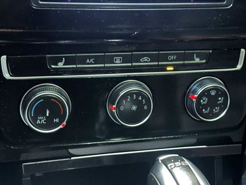 Used 2017 Volkswagen GTI Autobahn image 15