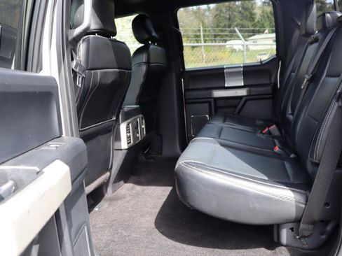 Used 2016 Ford F150 Lariat image 4