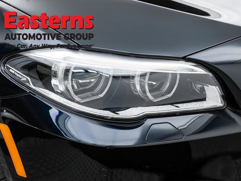 Used 2015 BMW M5 RWD image 53