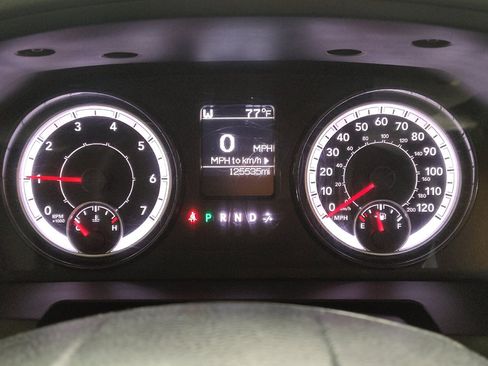 Used 2020 RAM 1500 Classic SLT RWD image 23