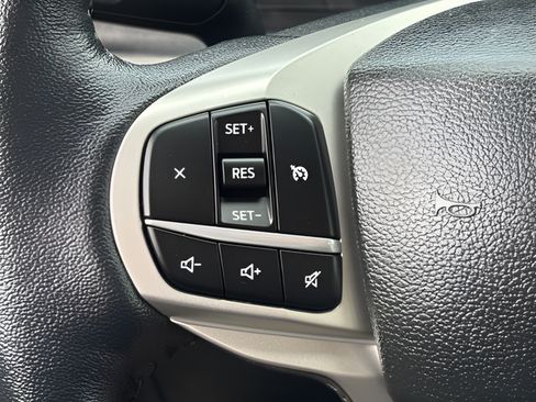 Used 2023 Ford Explorer XLT w/ Equipment Group 202A AWD/4WD image 20