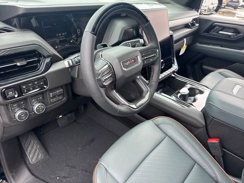 New 2026 GMC Yukon XL AT4 w/ AT4 Premium Plus Package image 18