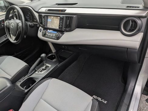Used 2018 Toyota RAV4 XLE FWD image 26