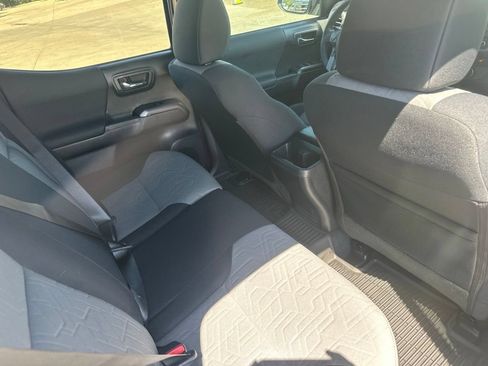 Used 2023 Toyota Tacoma TRD Sport AWD/4WD image 23