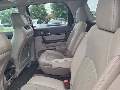Used 2015 GMC Acadia Denali AWD/4WD image 23