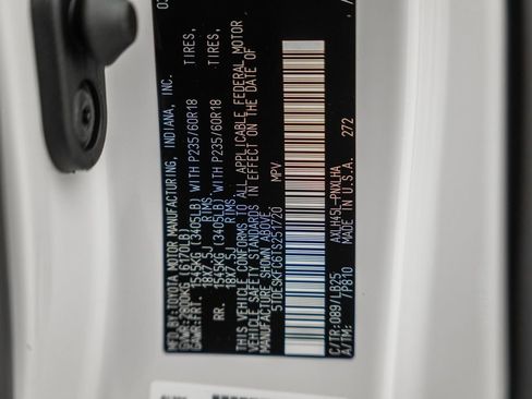 New 2026 Toyota Sienna Platinum image 44