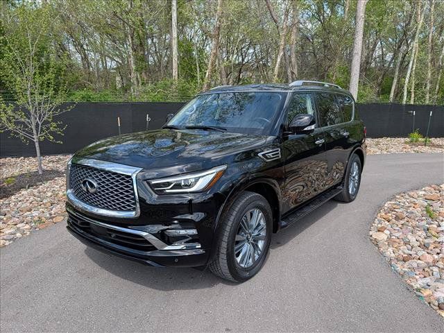 Used 2022 INFINITI QX80 Luxe w/ Cargo Package AWD/4WD image 1