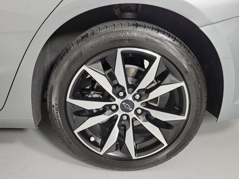 Used 2023 Chevrolet Malibu RS FWD image 9