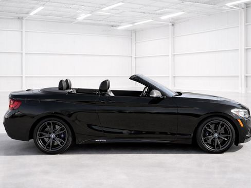 Used 2016 BMW M235i xDrive Convertible image 4