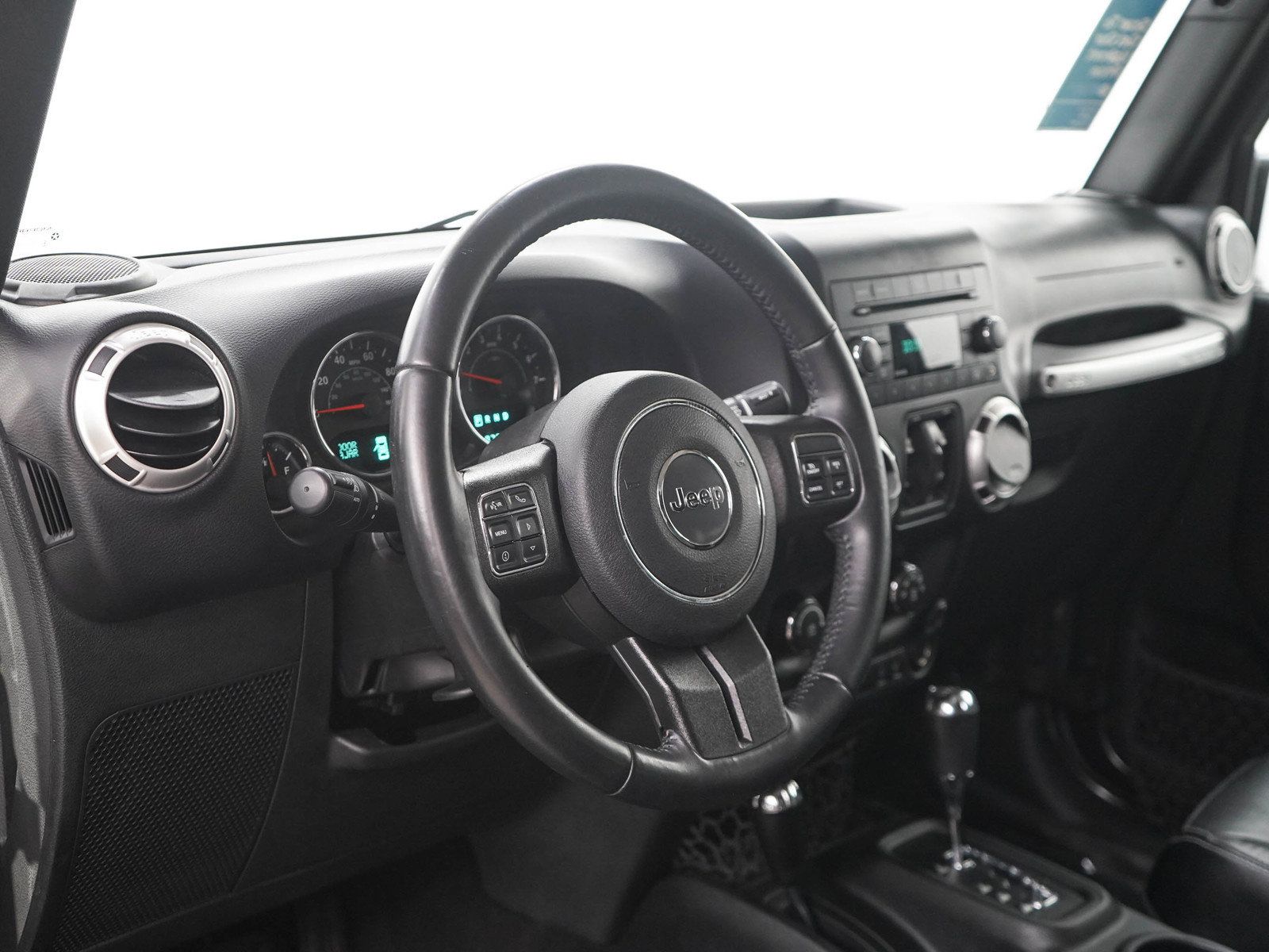 Used 2017 Jeep Wrangler Unlimited Sahara w/ Max Tow Package AWD/4WD image 19