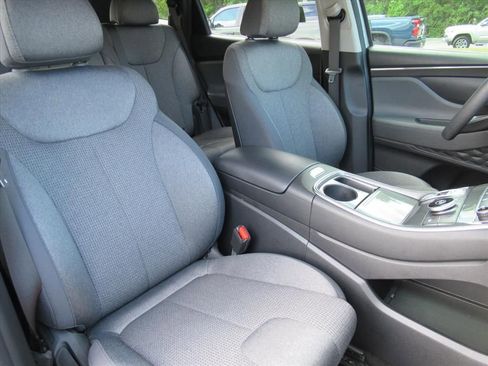 Used 2023 Hyundai Santa Fe SE FWD image 9
