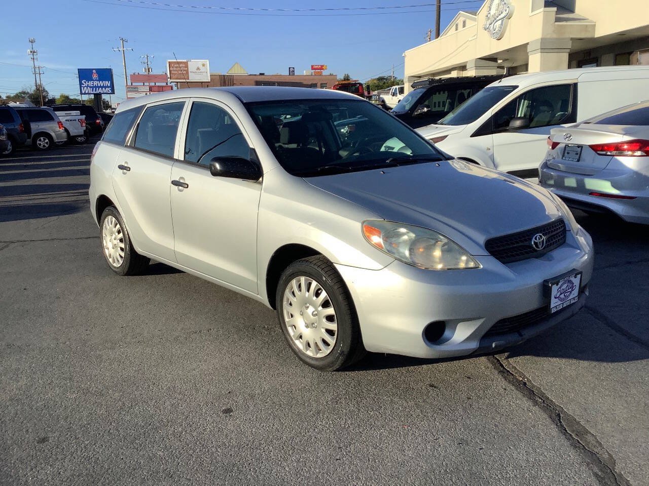Used 2006 Toyota Matrix FWD image 2