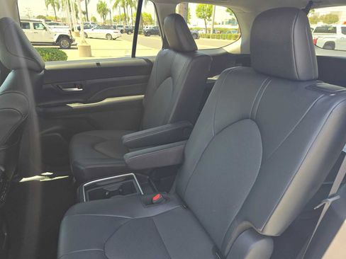 Certified 2026 Toyota Grand Highlander FWD image 20