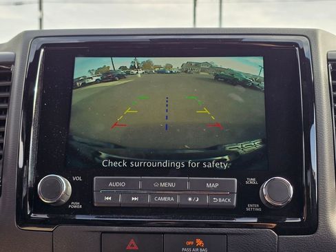 Used 2022 Nissan Frontier PRO-4X w/ Technology Package image 30