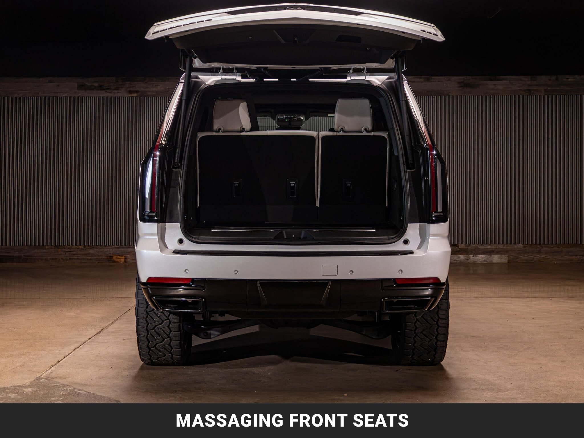 Used 2025 Cadillac Escalade Sport Platinum AWD/4WD image 9