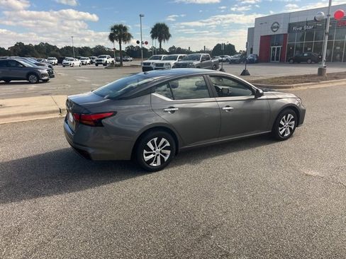 New 2025 Nissan Altima 2.5 S image 12
