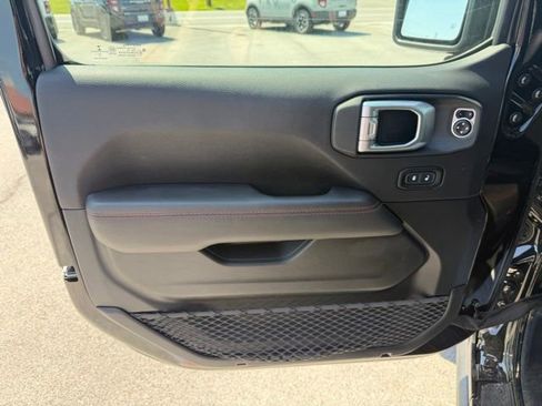 Used 2020 Jeep Gladiator Rubicon AWD/4WD image 12