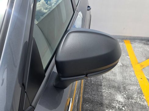 Certified 2024 Volkswagen Taos S FWD image 9