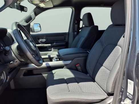New 2026 RAM 1500 Express AWD/4WD image 14