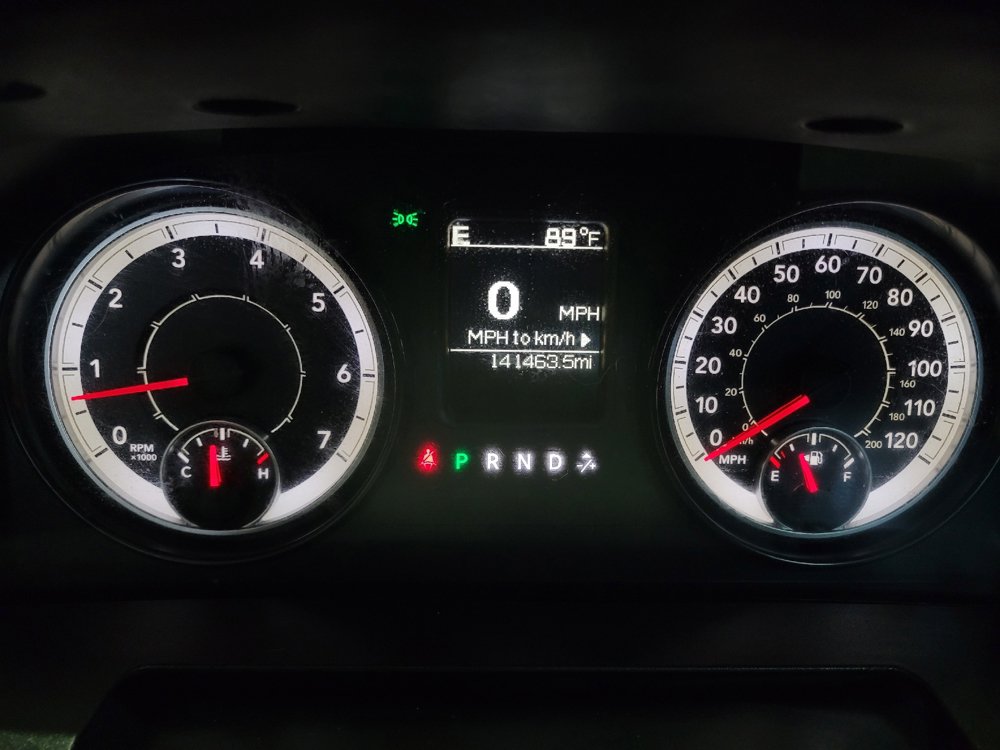 Used 2017 RAM 1500 Express RWD image 23