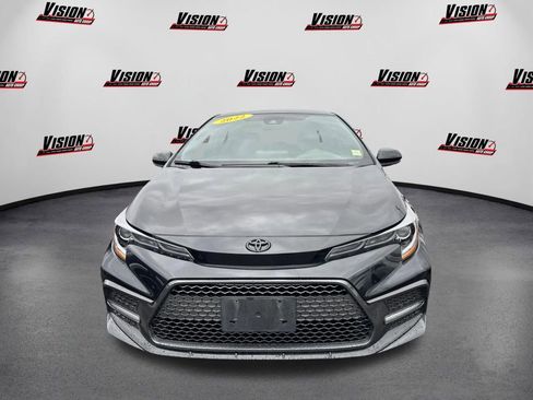 Used 2022 Toyota Corolla SE image 2