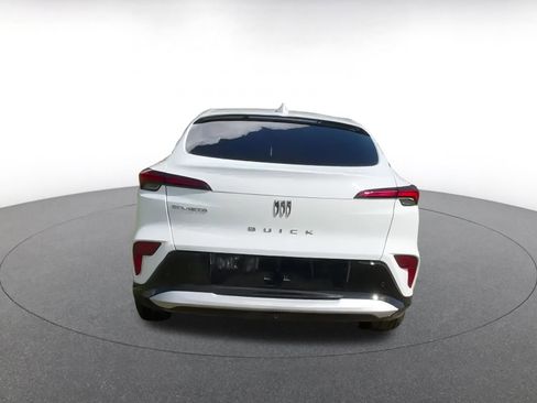 Used 2025 Buick Envista Sport Touring image 12