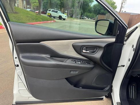 Used 2016 Nissan Murano Platinum w/ Platinum Technology Package FWD image 28