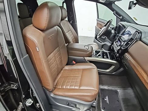 Used 2020 Nissan Titan Platinum Reserve w/ Moonroof Package image 41