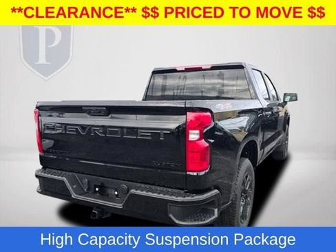 New 2026 Chevrolet Silverado 1500 Custom w/ LPO, Dark Essentials Package AWD/4WD image 9