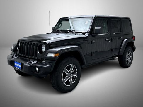 Used 2022 Jeep Wrangler Unlimited Sport AWD/4WD image 1