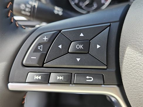 New 2025 Nissan Sentra SR image 27