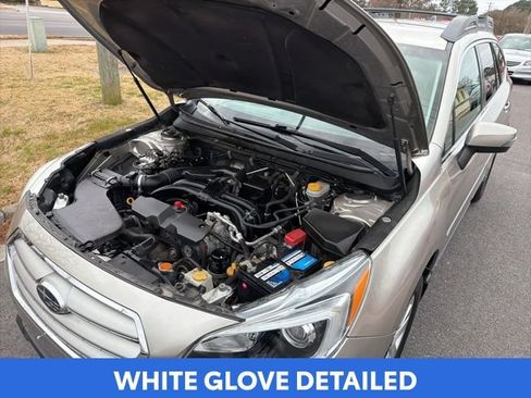 Used 2016 Subaru Outback 2.5i Premium AWD/4WD image 14