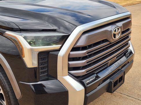 Used 2023 Toyota Tundra Limited w/ Power Package RWD image 12
