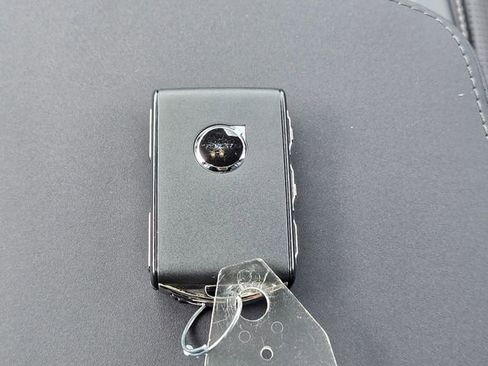 New 2026 Volvo XC60 B5 Ultra w/ Protection Package Premier AWD/4WD image 22