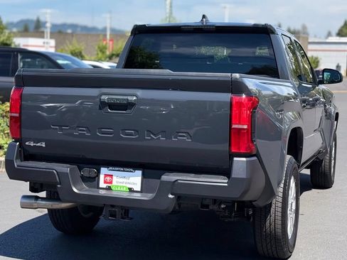 Certified 2025 Toyota Tacoma SR AWD/4WD image 5