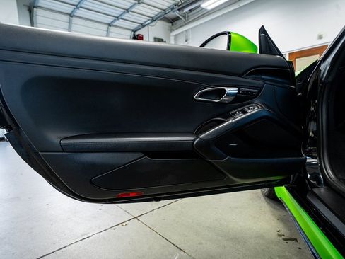 Used 2017 Porsche 718 Boxster S image 29