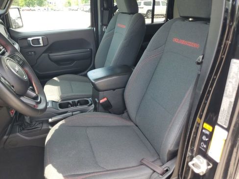 Used 2024 Jeep Wrangler Unlimited Rubicon AWD/4WD image 24