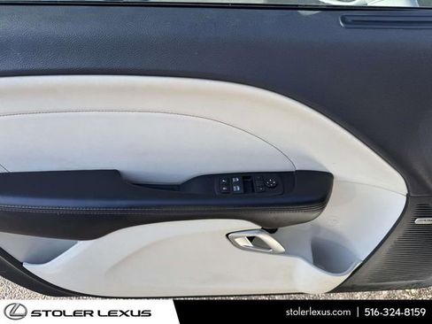 Used 2016 Dodge Challenger R/T Scat Pack w/ Leather Interior Group RWD image 14