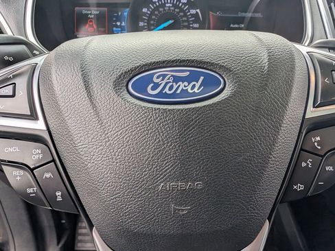Used 2019 Ford Edge Titanium w/ Equipment Group 301A FWD image 26