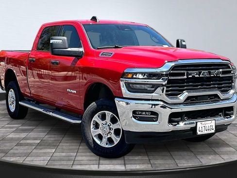Certified 2026 RAM 2500 Big Horn AWD/4WD image 34