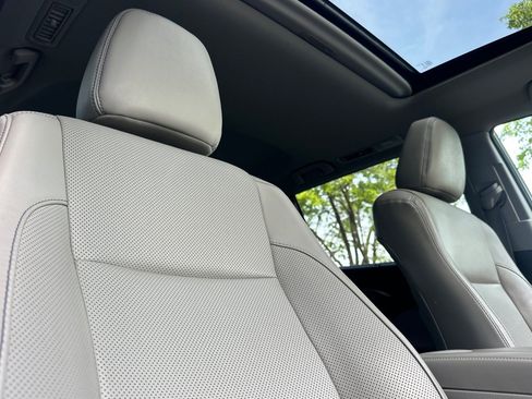 Used 2018 Toyota Highlander Limited image 21