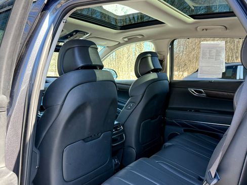 Used 2021 Genesis GV80 2.5T image 19