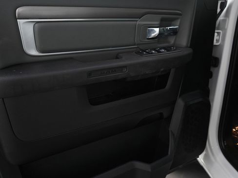 Used 2023 RAM 1500 Classic SLT image 24