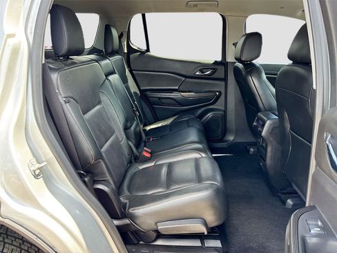 Used 2019 GMC Acadia SLT w/ LPO, Floor Liner Package FWD image 27