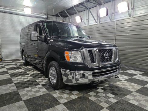 Used 2021 Nissan NV 3500 SL image 4