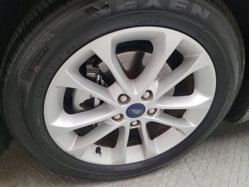 Used 2019 Ford Fusion SE image 31