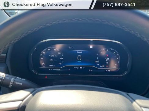 Used 2023 Chevrolet Tahoe Premier AWD/4WD image 29
